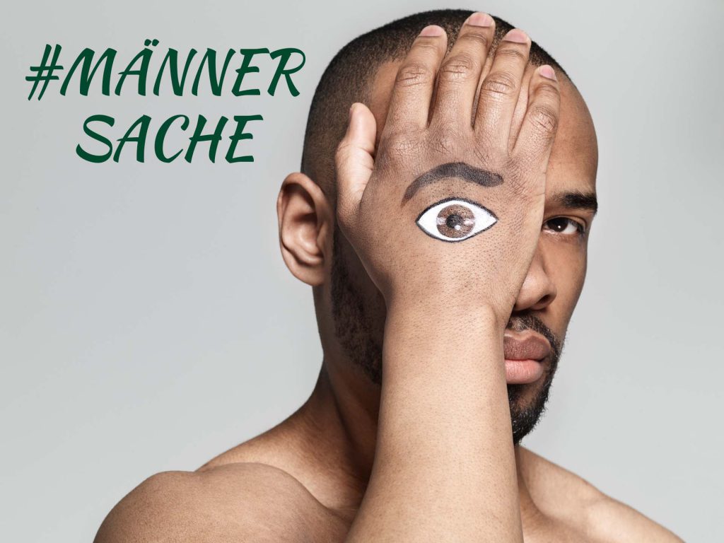 Männergesicht mit Hand vor der rechten Gesichtshälfte auf die ein Auge und Braue gemalt sind; Thema Männersache