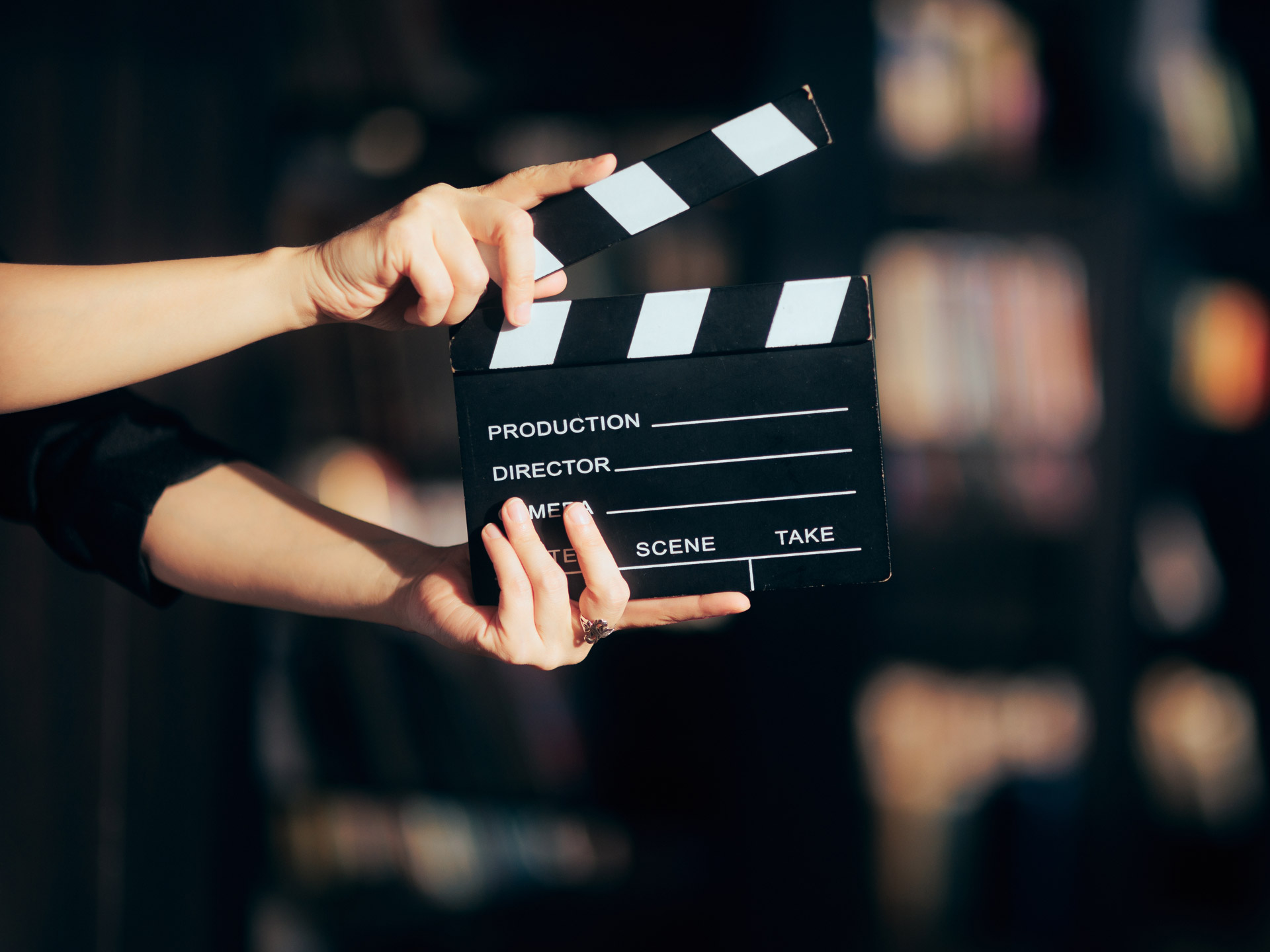 Filmklappe; Dreharbeiten. Thema Migräne